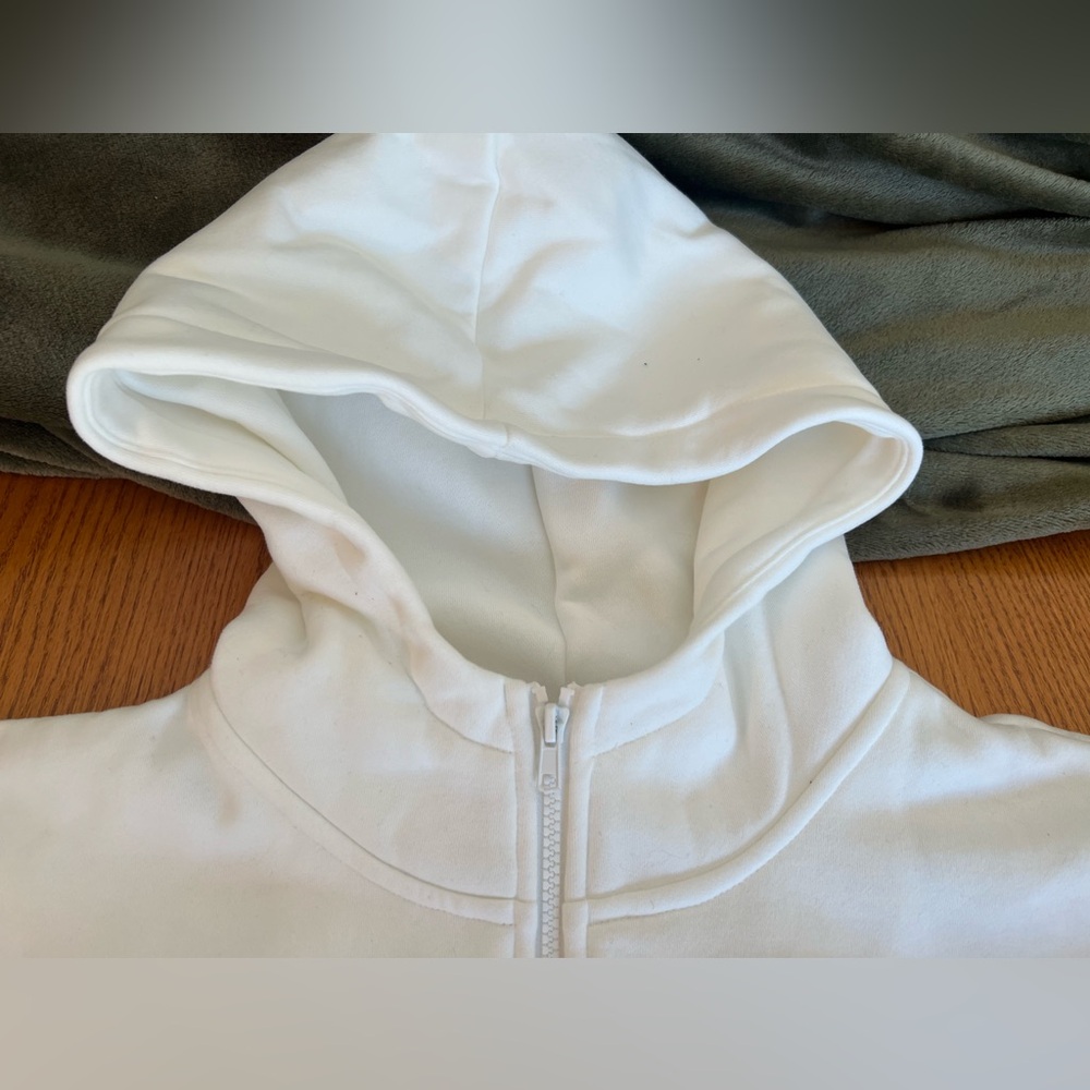 Comfrt Large Cloud Zip Hoodie & Large Sweatpants in White Snow - Picture 4 of 16